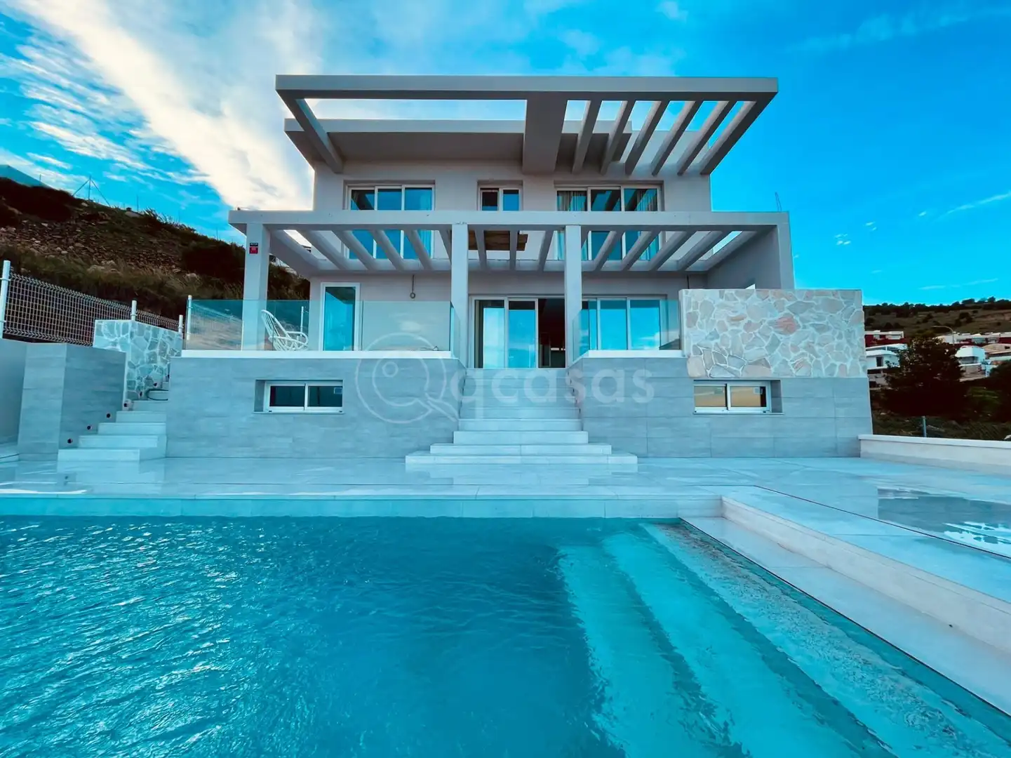 Piscina de Casa o chalet en venta en Benalmádena con Aire acondicionado, Calefacción y Jardín privado