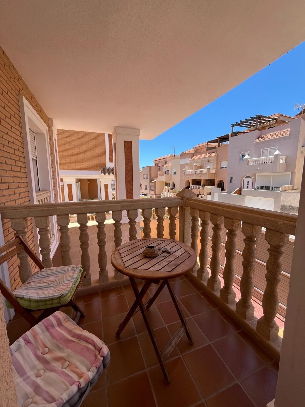 Terrassa de Casa adosada en venda en Roquetas de Mar amb Aire condicionat, Terrassa i Balcó