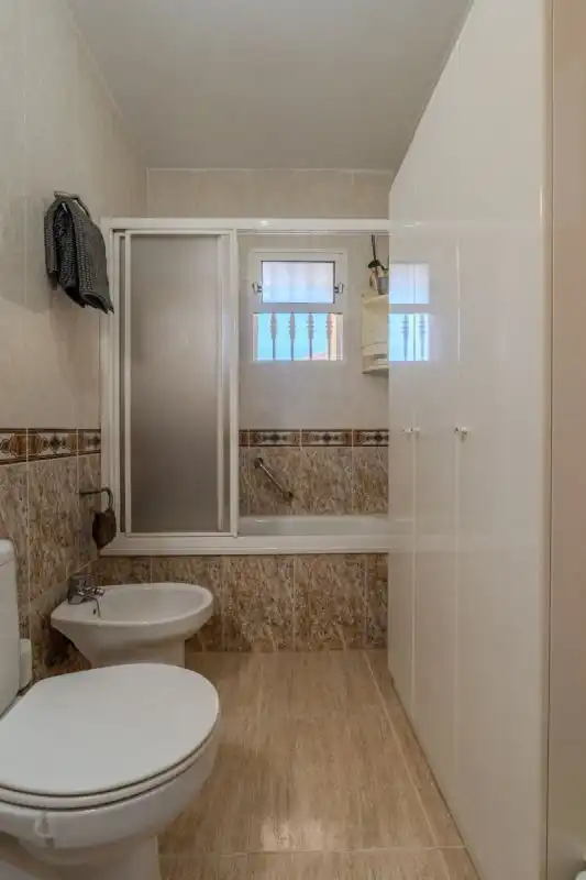 Casa adosada en venda a Calle C. Isla Tenerife-Cast I, 5, Playa Grande - Castellar