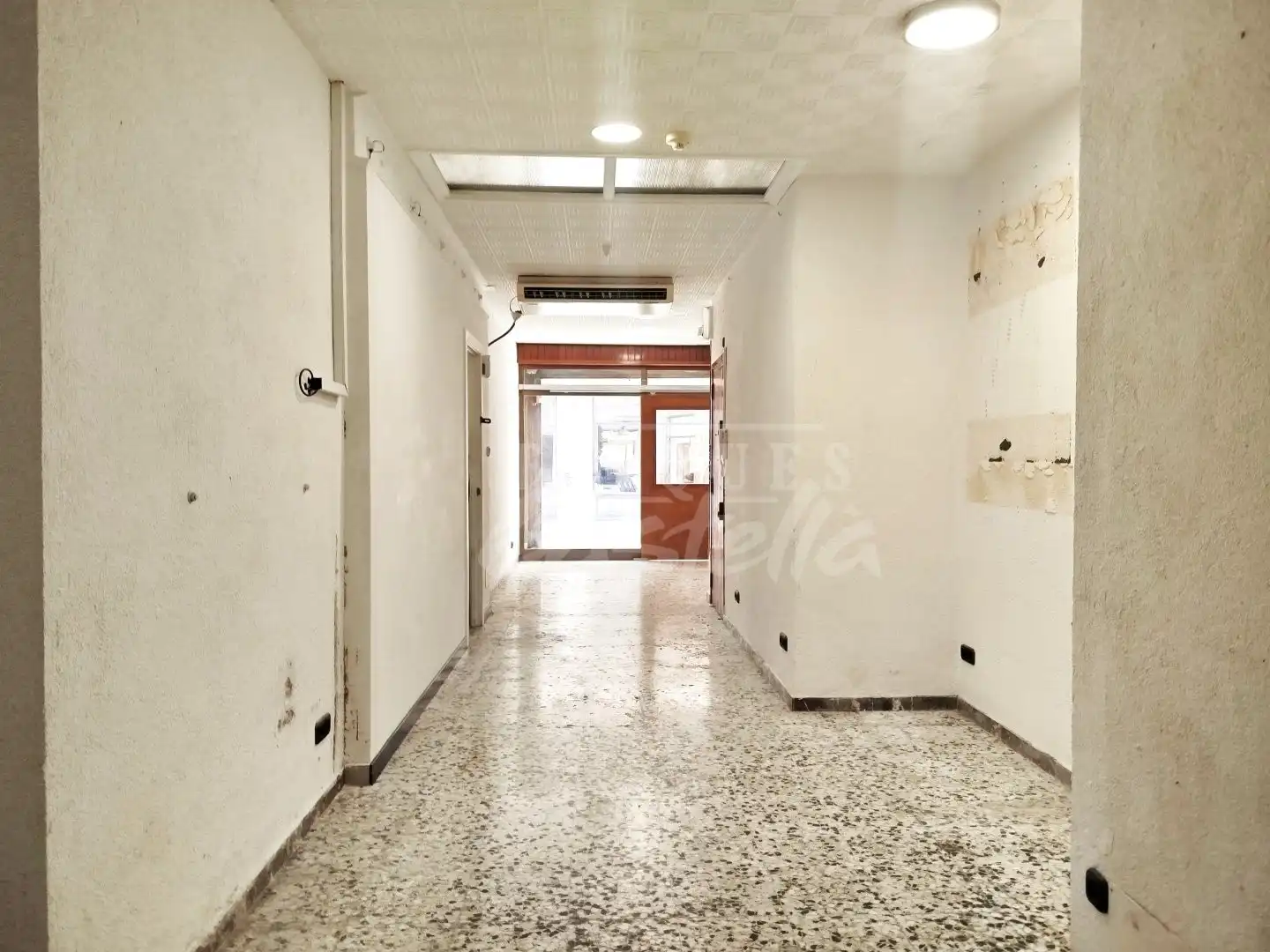 Locale commerciale in affitto a Centre, imagen 2