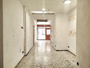 Locale commerciale in affitto a Centre