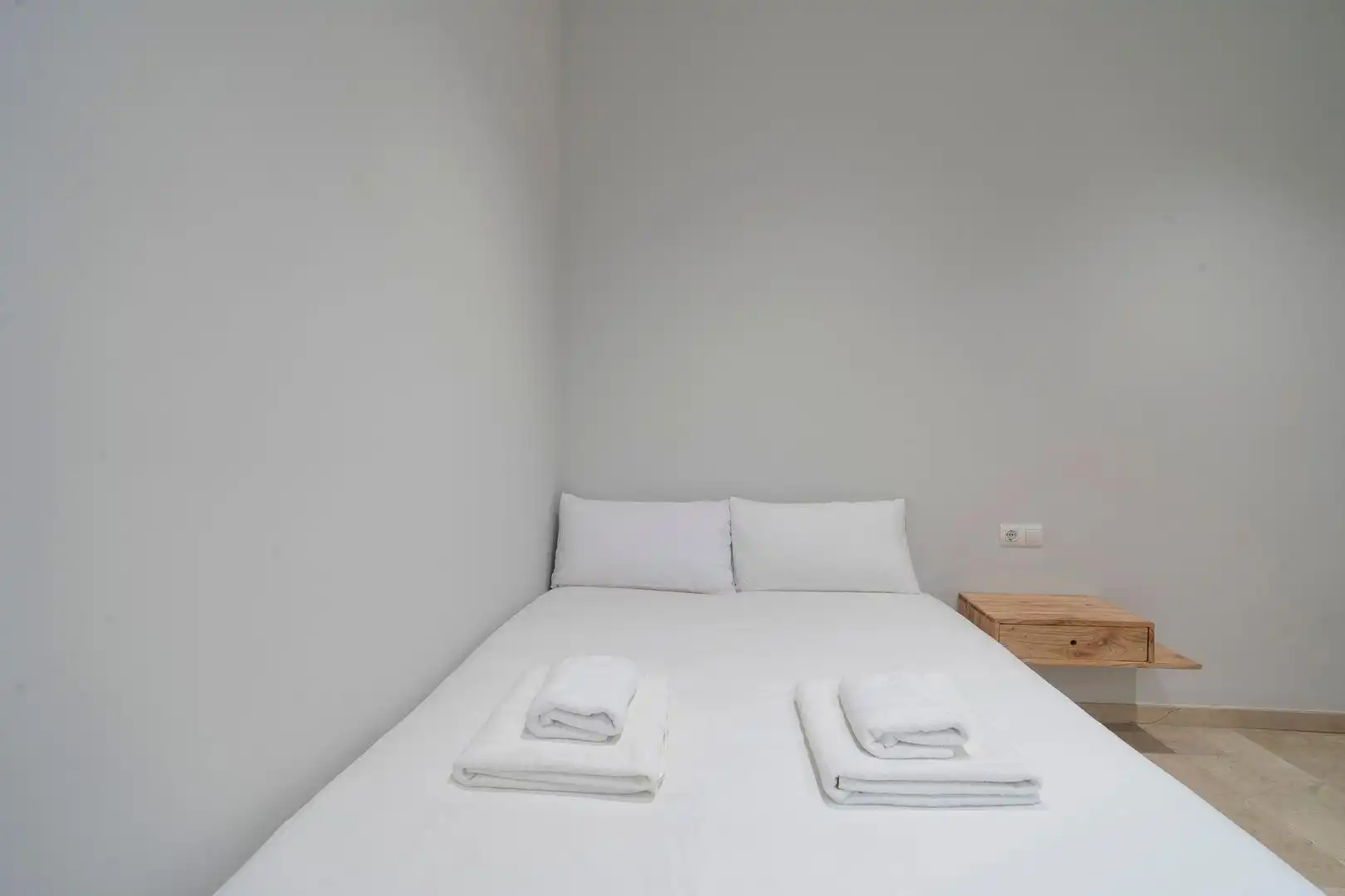 Habitación de Piso de alquiler en Valencia con Aire acondicionado, Calefacción y Amueblado