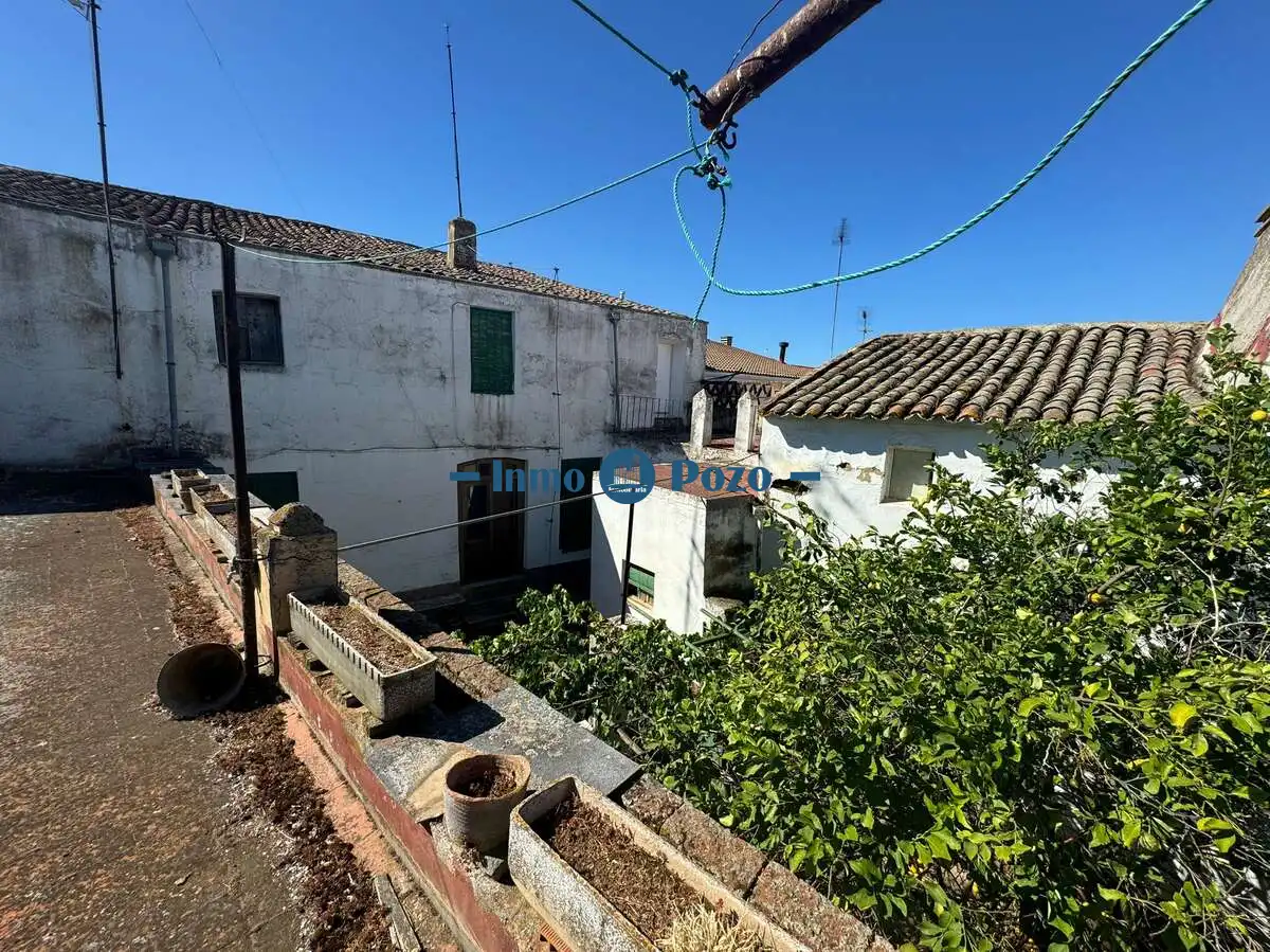 Exterior view of Country homes for sale in Villalba de los Barros