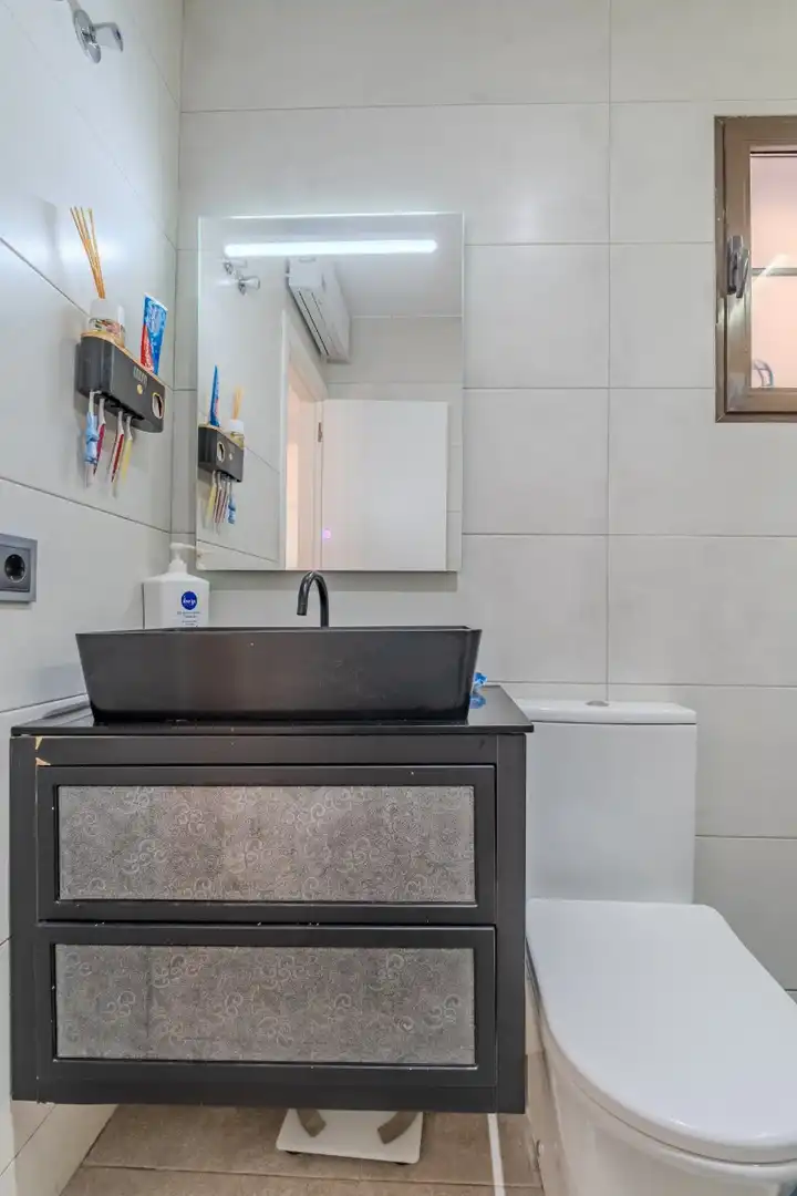 Bany de Casa o xalet en venda en Torrevieja amb Jardí privat, Terrassa i Piscina