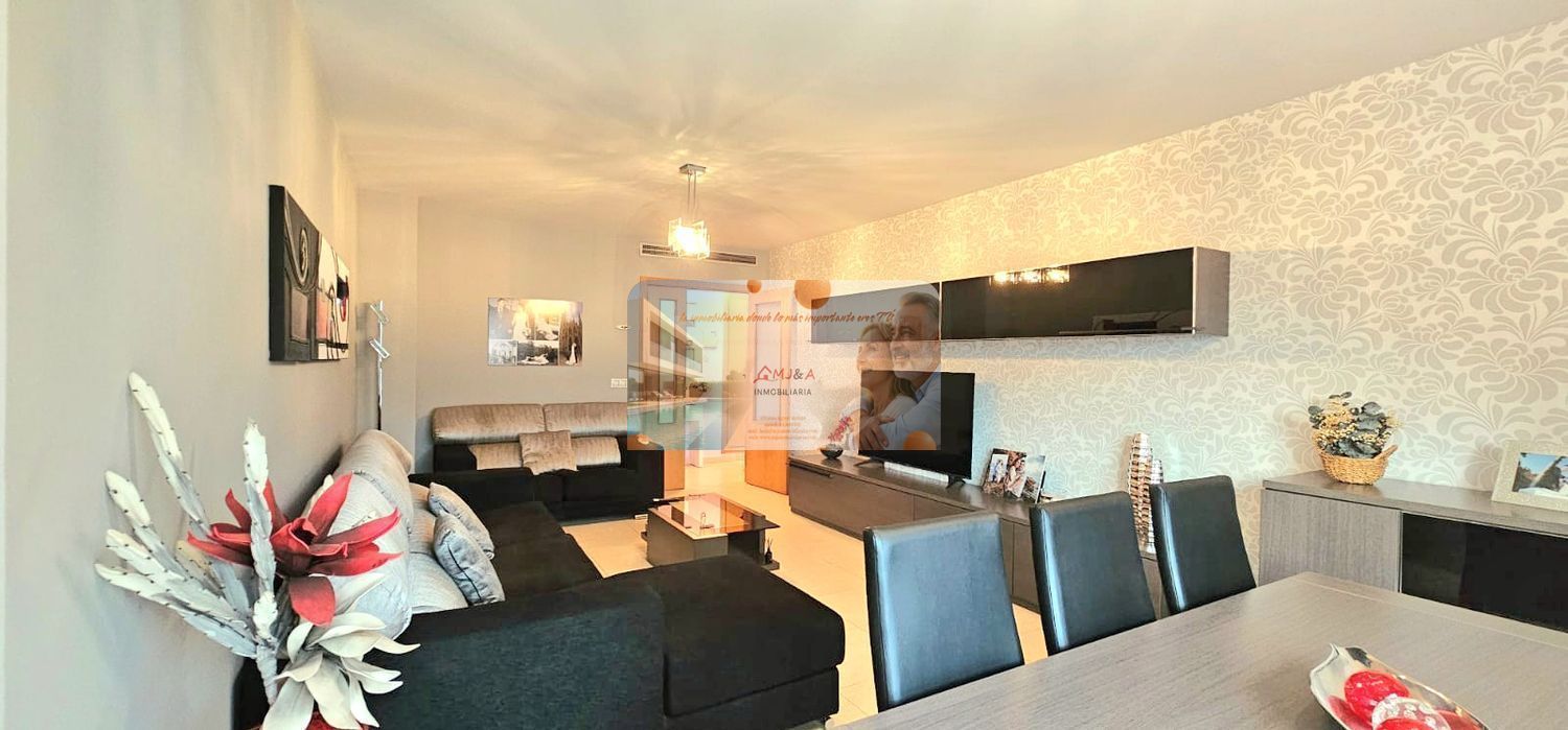 Living room of Flat for sale in Vila-real  with Air Conditioner, Heating and Storage room