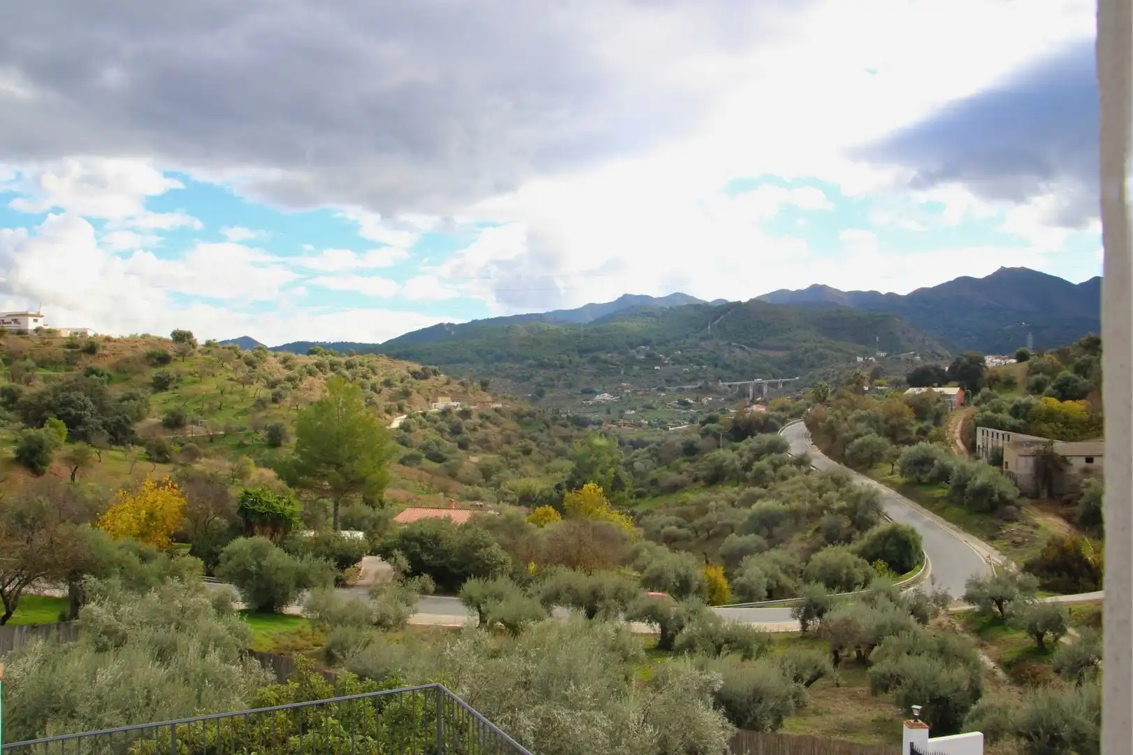 Exterior view of Houses for sale in Guaro  with Air Conditioner, Heating and Private garden