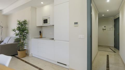 Foto 5 de Apartamento en venta en Calle Gran Vía de Colón #46 4º, Centro - Sagrario, Granada Capital