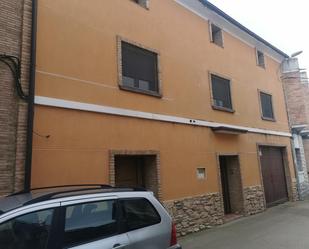 Exterior view of House or chalet for sale in Arguedas  with Air Conditioner, Private garden and Parquet flooring