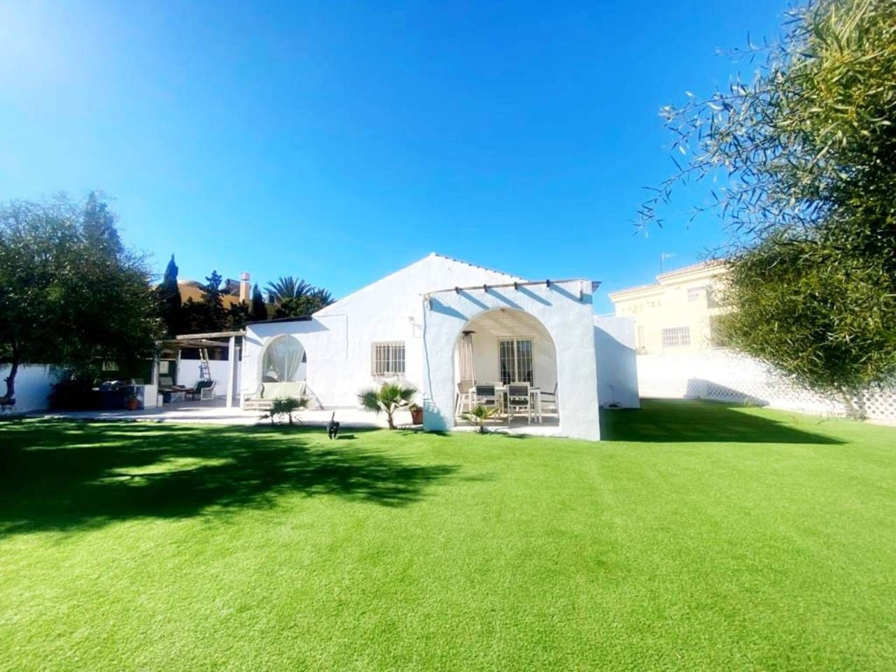 Jardí de Casa o xalet en venda en Roquetas de Mar amb Jardí privat, Terrassa i Piscina