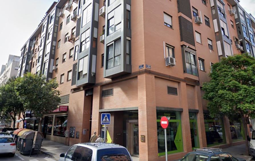 Exterior view of Premises for sale in  Madrid Capital