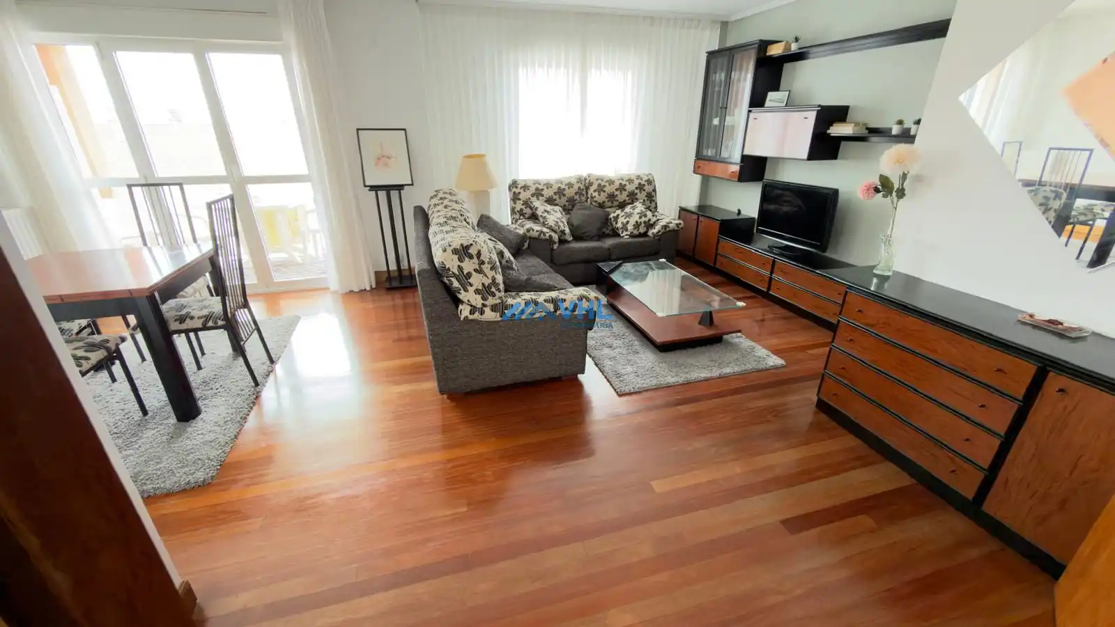 Sala de estar de Piso de alquiler en Castro-Urdiales con Calefacción, Terraza y Amueblado
