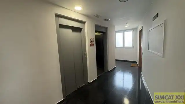 Estudio en venta en Figueres con Terraza