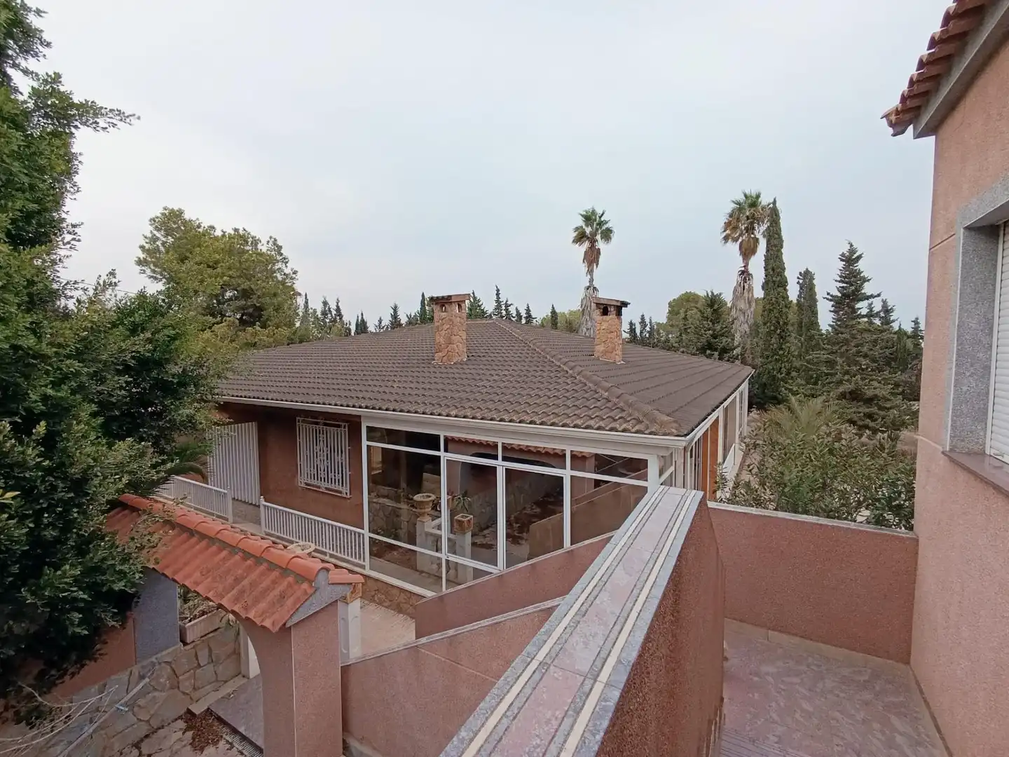 Vista exterior de Casa o xalet en venda en Elche / Elx amb Jardí privat, Terrassa i Traster