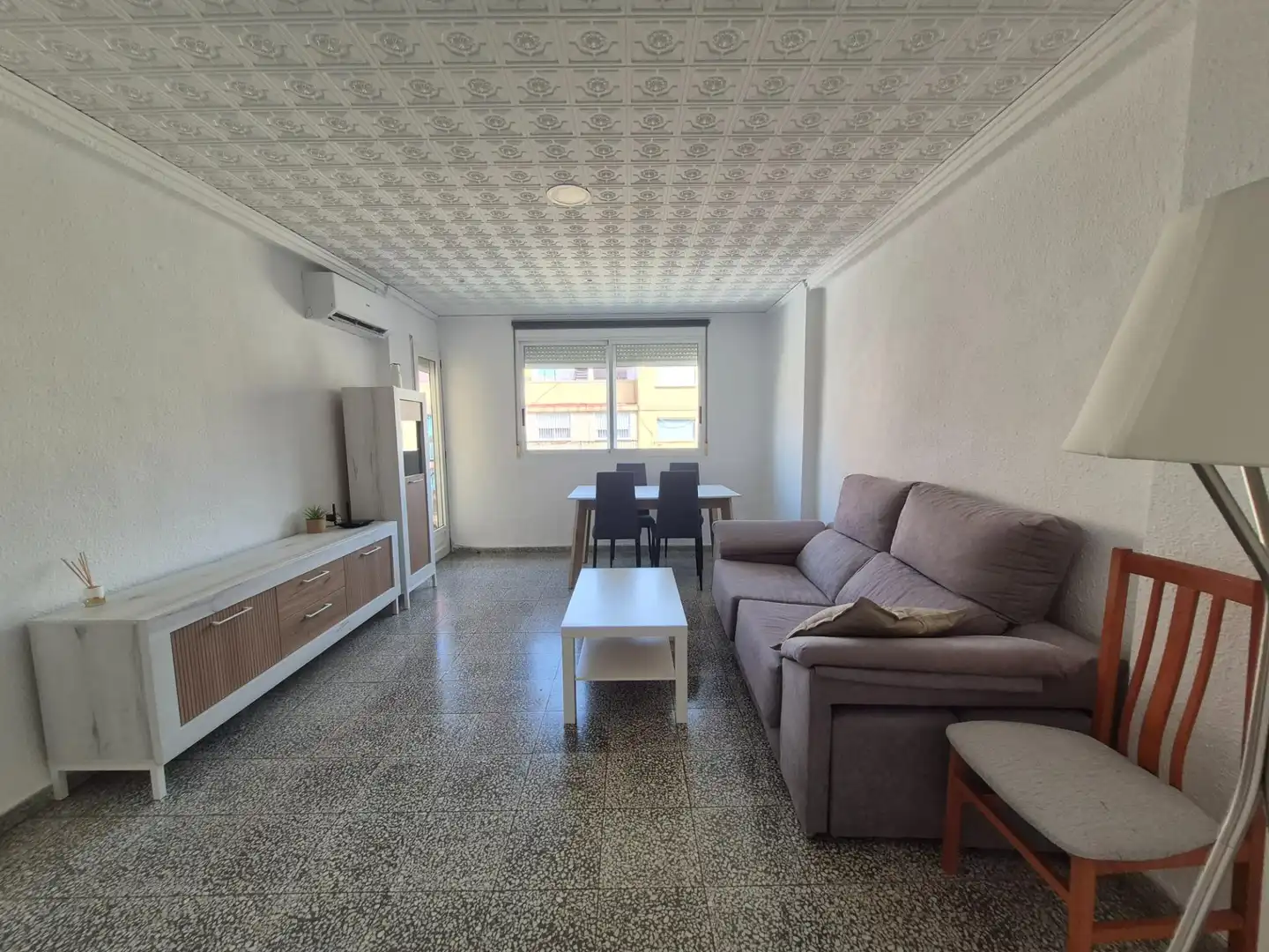 Living room of Flat for rent in Mislata  with Air Conditioner and Furnished
