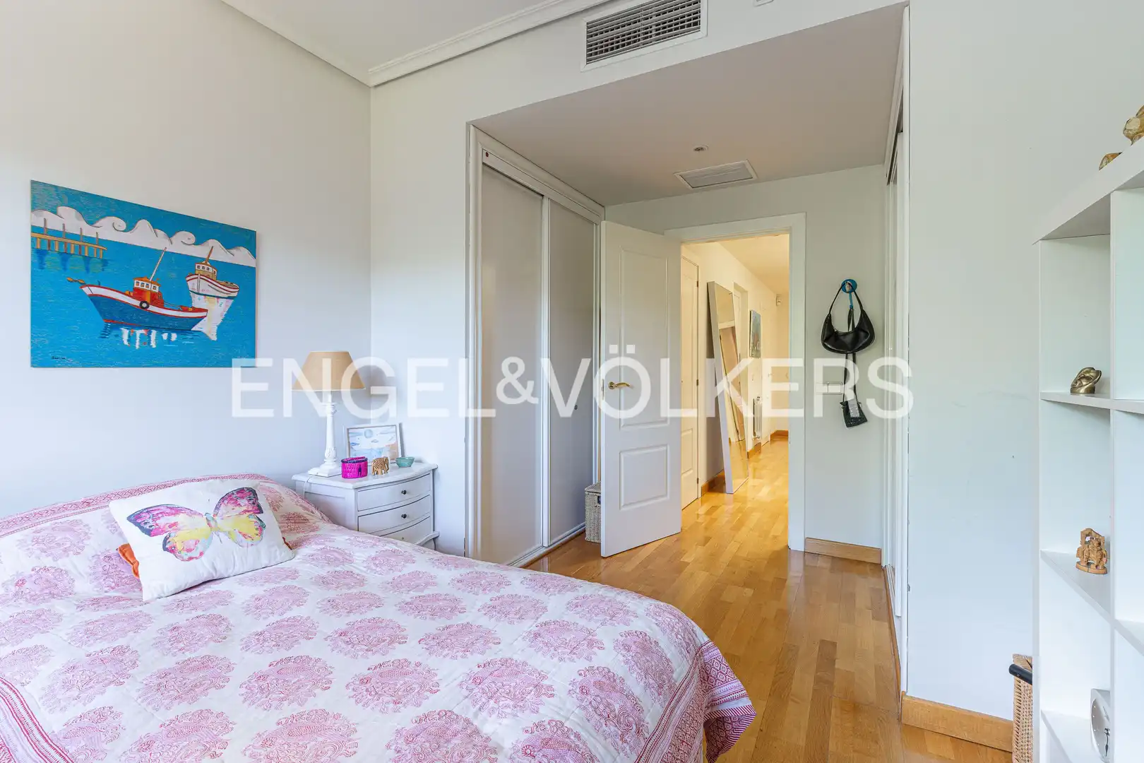 Bedroom of Houses for sale in Las Rozas de Madrid  with Heating, Private garden and Parquet flooring