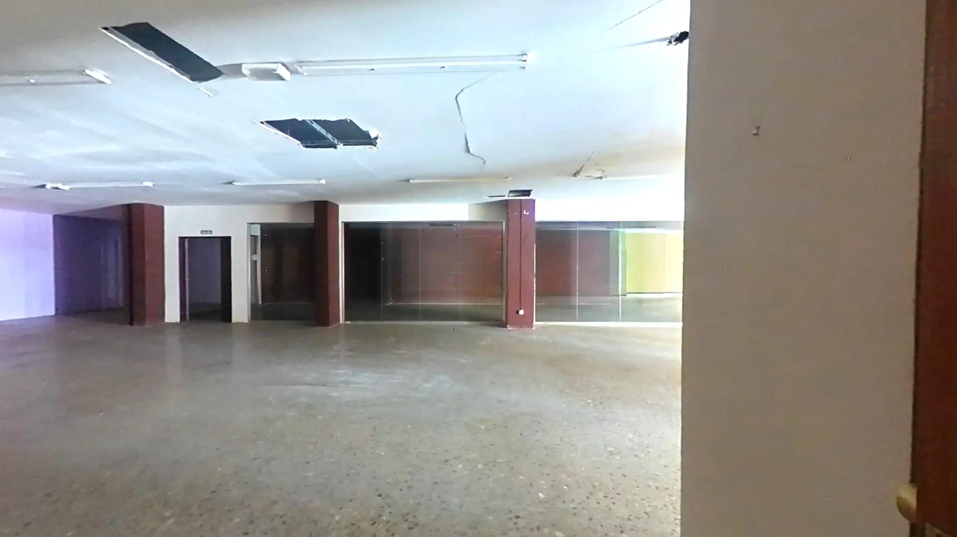 Nau industrial en venda en Viladecans