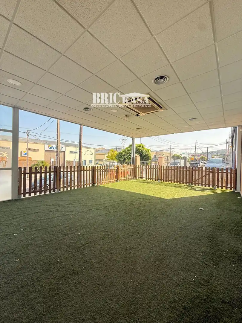 Local comercial en venda a herreros, imagen 4