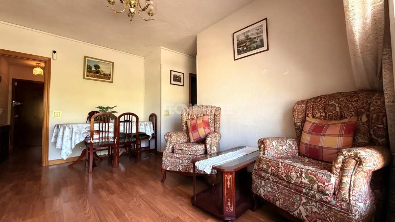 Piso con ascensor en venta en Alamín, imagen 2