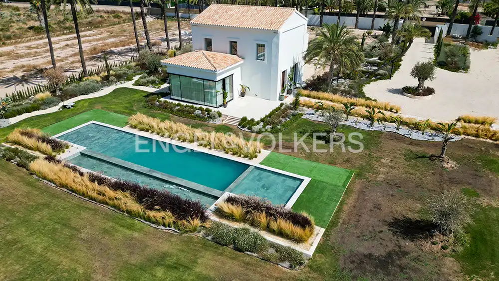 Casa o xalet en venda en Elche / Elx amb Aire condicionat, Calefacció i Jardí privat