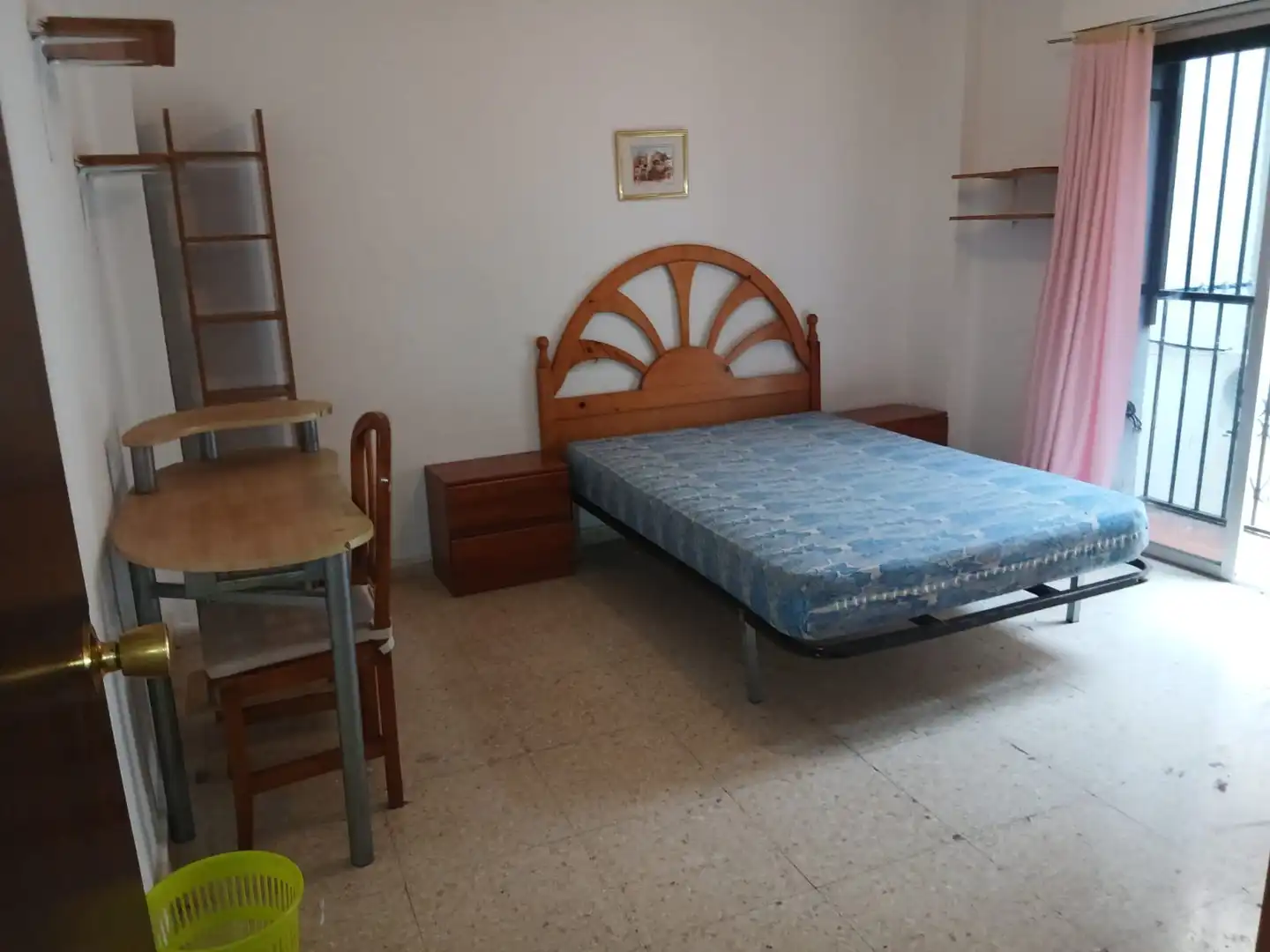 Bedroom of Flat for rent in Granada  with Terrace, Furnished and Washing machine