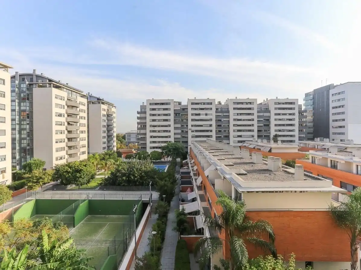 Exterior view of Flat for rent in Valencia  with Heating, Furnished and Balcony