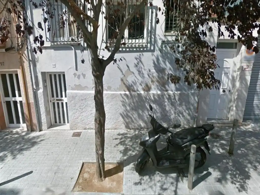 Vista exterior de Traster en venda en Barcelona