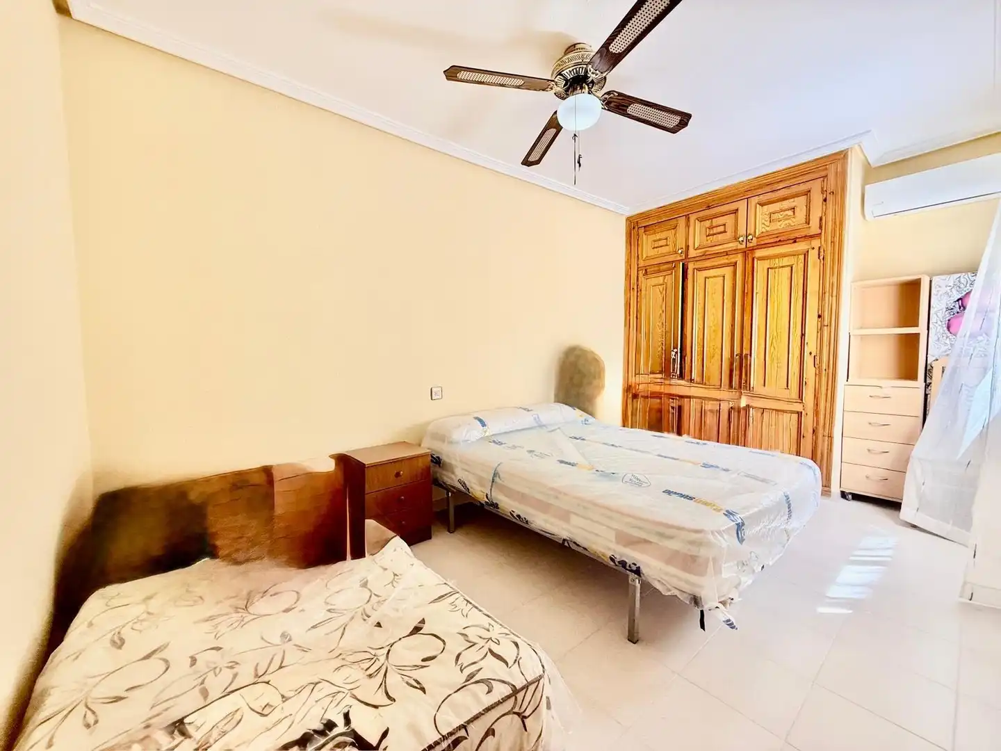 Habitación de Casa adosada en venta en San Pedro del Pinatar con Aire acondicionado, Jardín privado y Terraza
