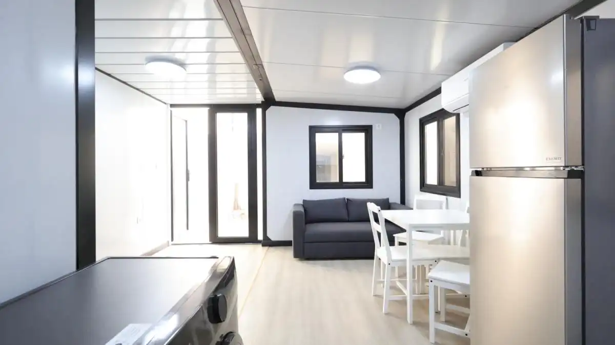 Sala de estar de Apartamento de alquiler en Madrid con Aire acondicionado, Calefacción y Amueblado