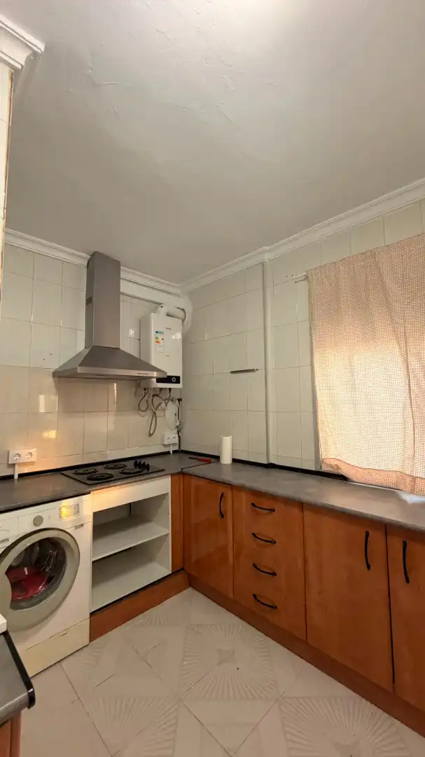 Cocina de Piso de alquiler en San Roque con Terraza, Amueblado y Lavadora