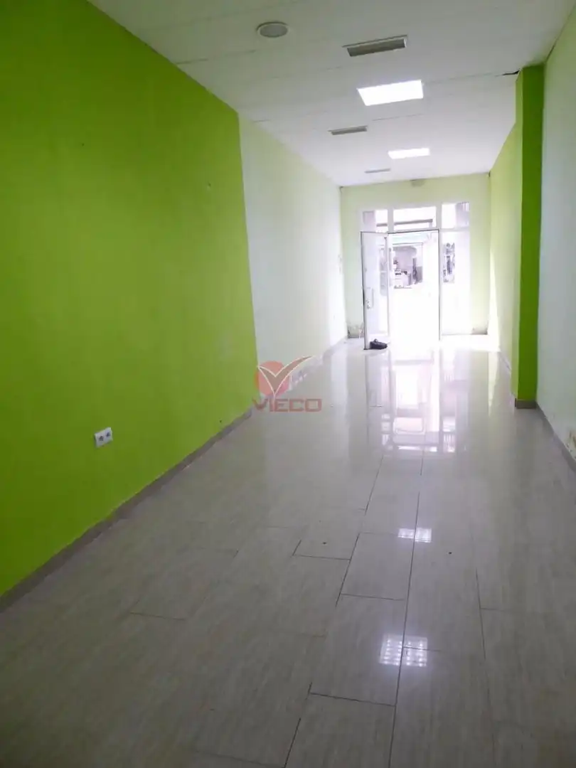 Local comercial en venda a AVDA. CASTILLA LA MANCHA