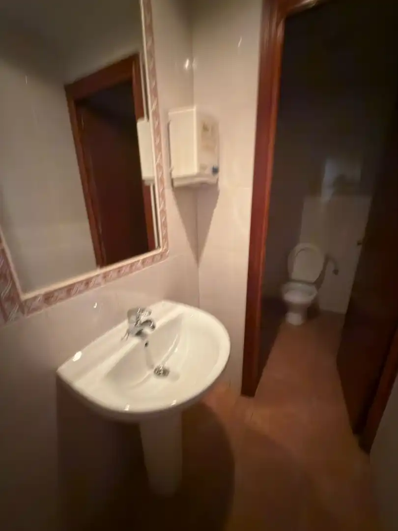 Baño de Local en venta en Azuqueca de Henares con Aire acondicionado y Amueblado