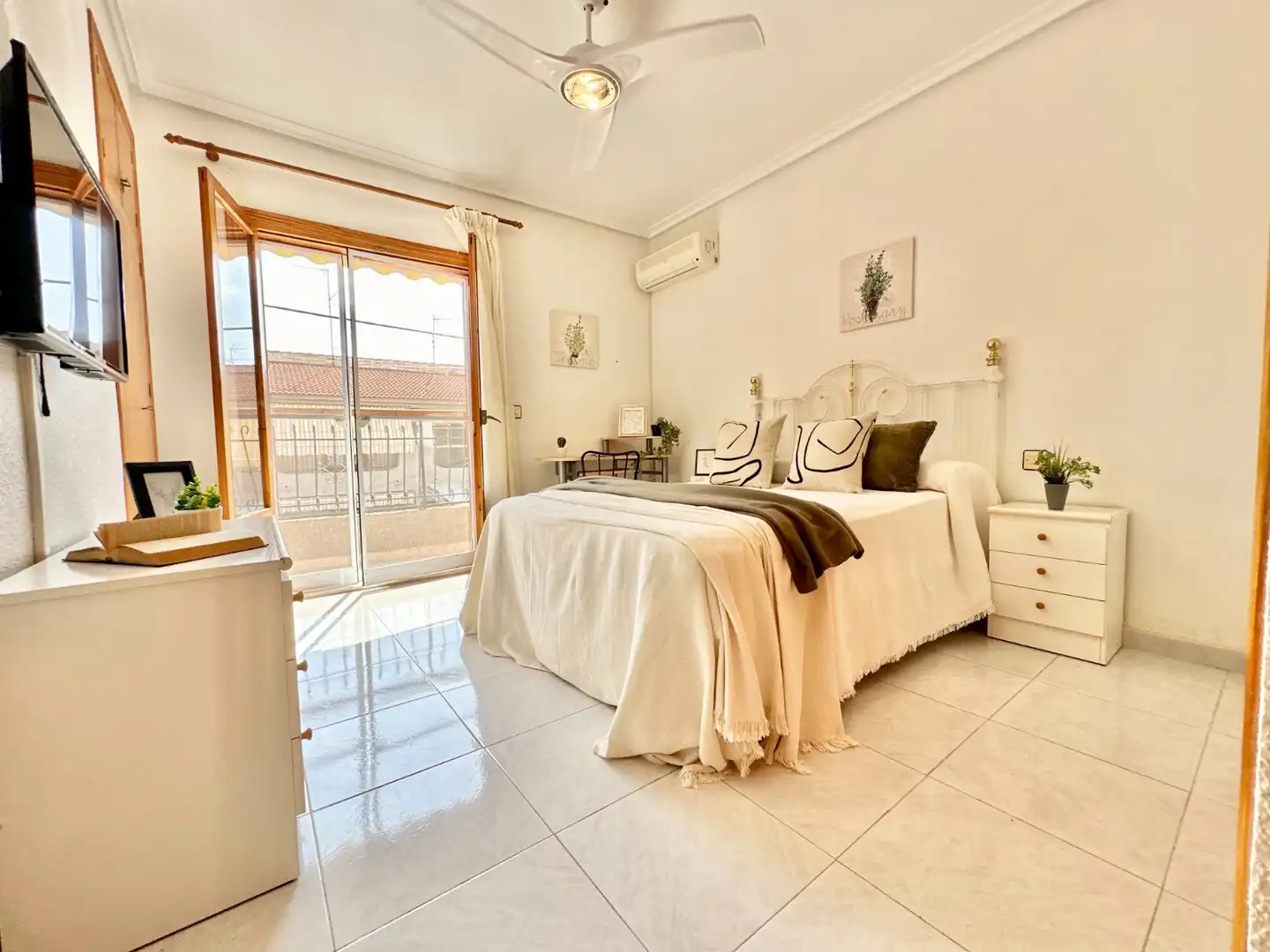Habitación de Casa o chalet en venta en San Pedro del Pinatar con Jardín privado, Terraza y Trastero