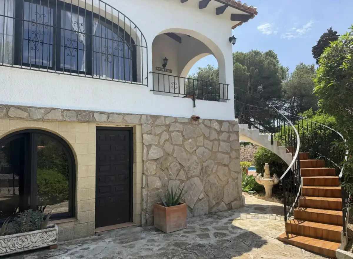 Vista exterior de Casa o xalet en venda en Jávea / Xàbia