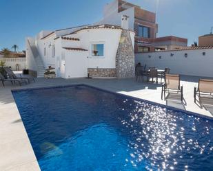 Swimming pool of House or chalet for sale in Torrevieja  with Air Conditioner, Heating and Terrace