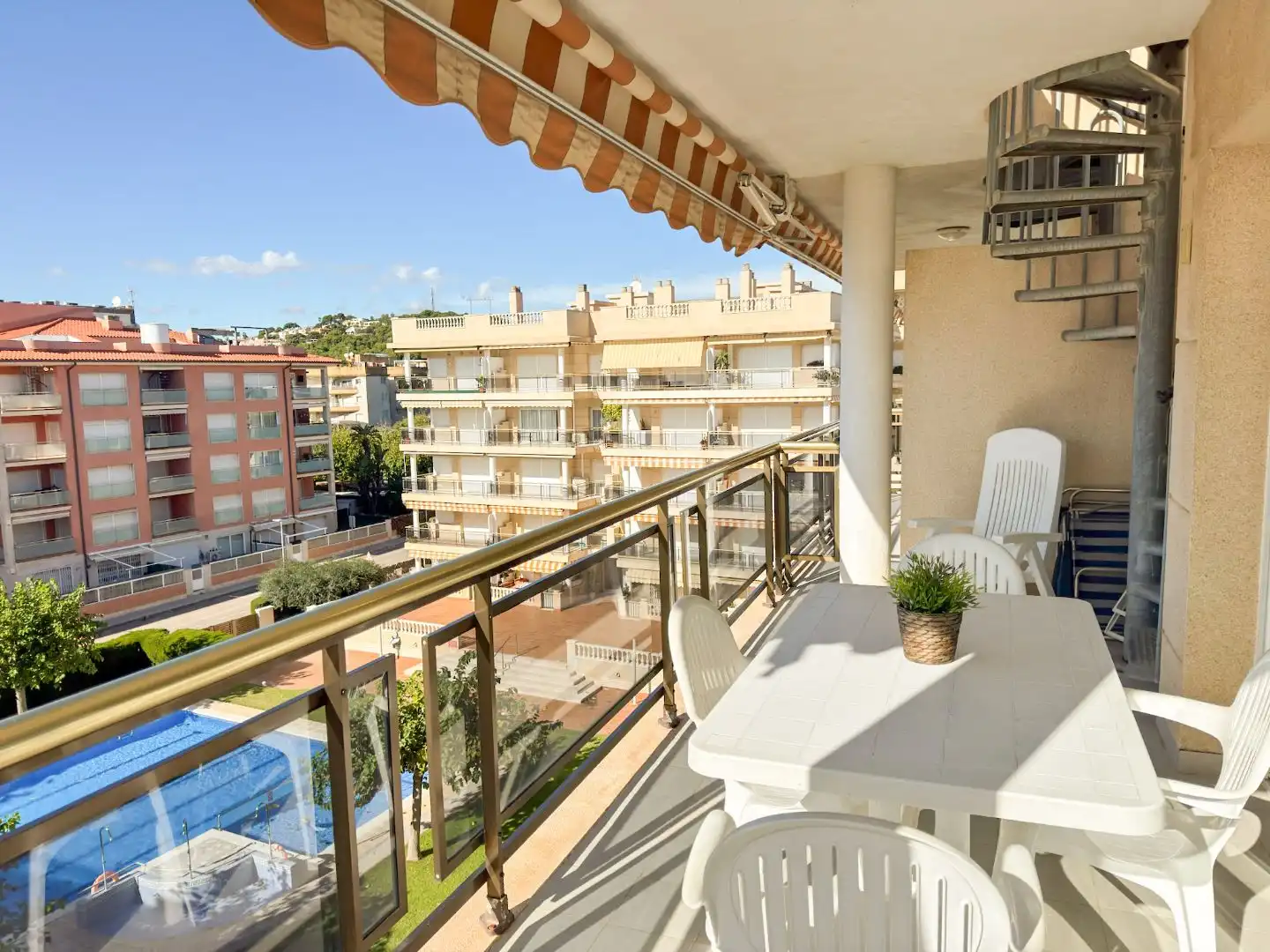 Attico con piscina in vendita a Carrer de Víctor Català 5, imagen 6