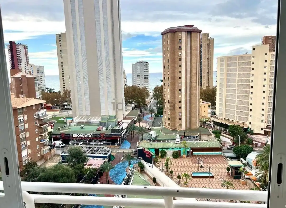 Vista exterior de Apartamento en venta en Benidorm con Aire acondicionado