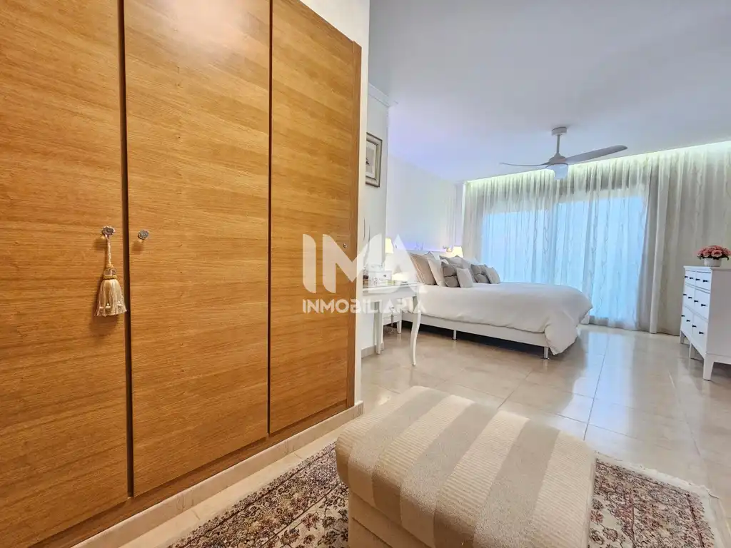Dormitori de Casa o xalet en venda en Bétera amb Aire condicionat, Calefacció i Jardí privat