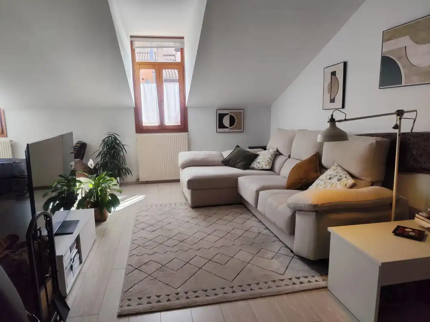 Sala d'estar de Dúplex en venda en Vitoria - Gasteiz amb Balcó