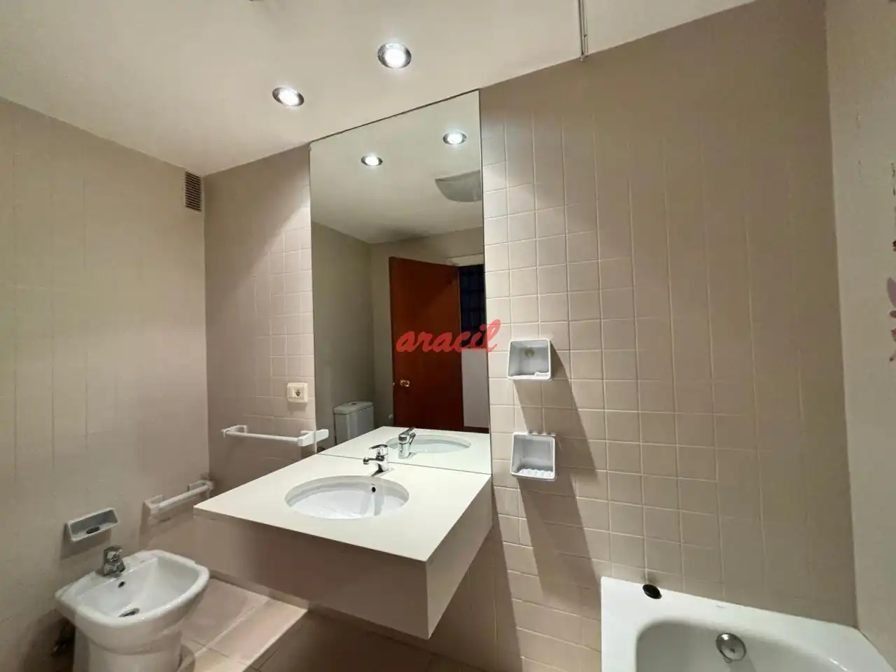 Badezimmer von Wohnung zur Miete in Ourense Capital  mit Heizung und Terrasse