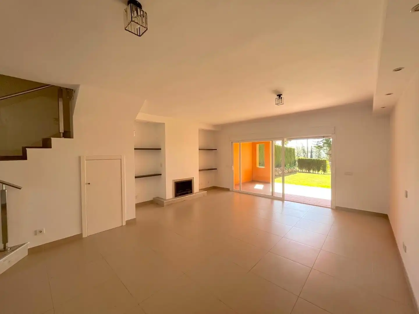 Maison mitoyenne avec piscine à vendre à Calle Felisa de Cortes 8D, imagen 2