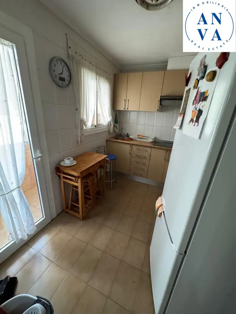 Cocina de Piso en venta en San Vicente del Raspeig / Sant Vicent del Raspeig con Balcón