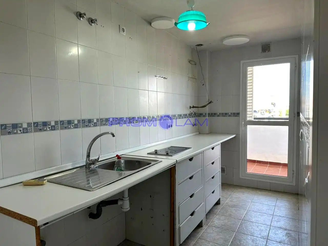 Cocina de Piso en venta en Gelves con Terraza