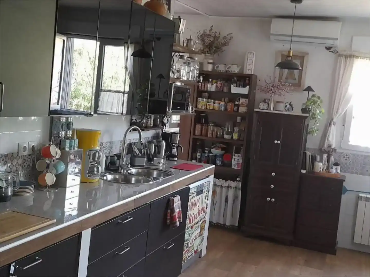 Kitchen of Flat for sale in Llombai  with Air Conditioner, Private garden and Storage room