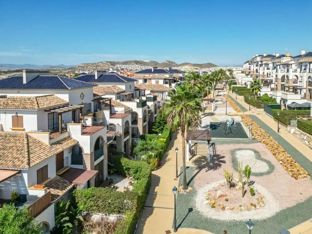 Vivienda con piscina en venta en Calle ALBARDIN, imagen 43