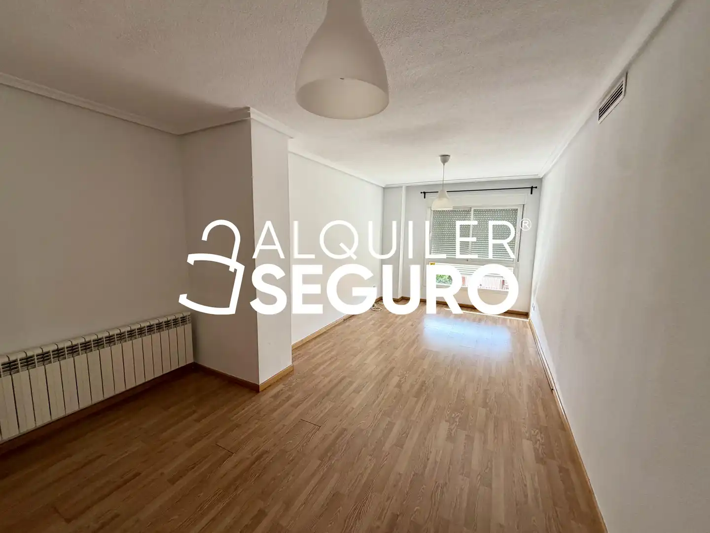 Habitación de Piso de alquiler en Valdemoro con Aire acondicionado, Calefacción y Piscina