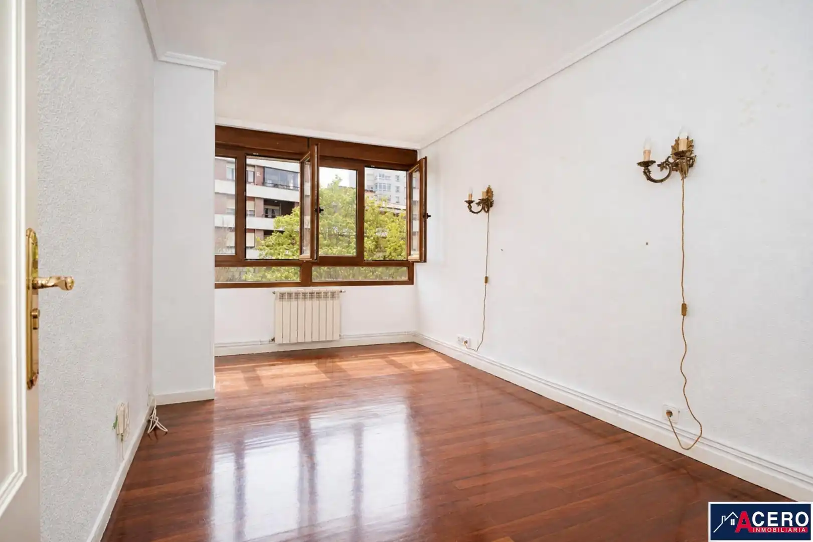 Habitación de Piso en venta en Santander con Calefacción y Parquet