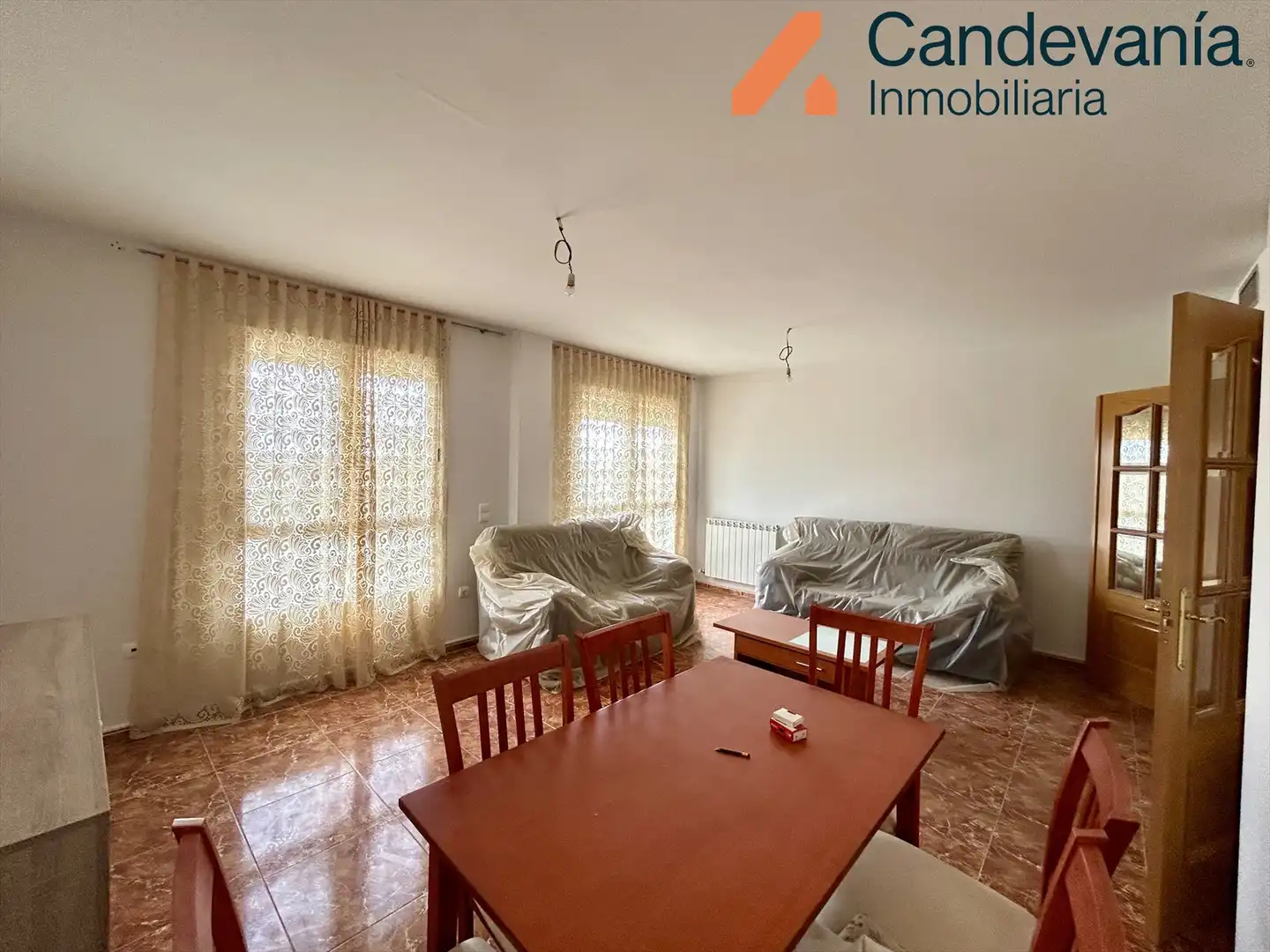 Sala de estar de Piso en venta en San Mateo de Gállego con Calefacción y Trastero
