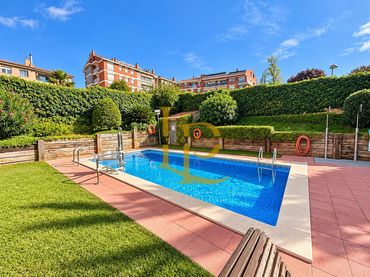 Piso con piscina en venta en Carrer de Ciudad de Mendoza