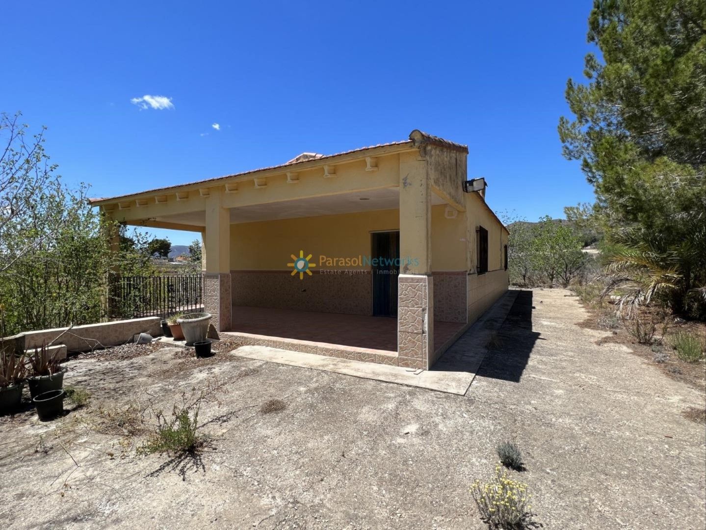Exterior view of Country house for sale in L'Olleria  with Private garden, Terrace and Storage room