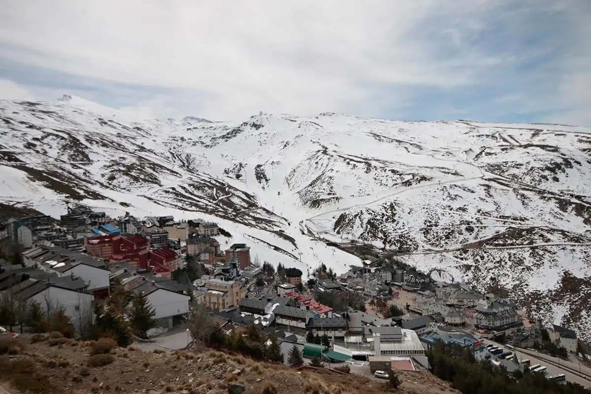 Vista exterior de Dúplex en venta en Sierra Nevada con Calefacción, Terraza y Trastero